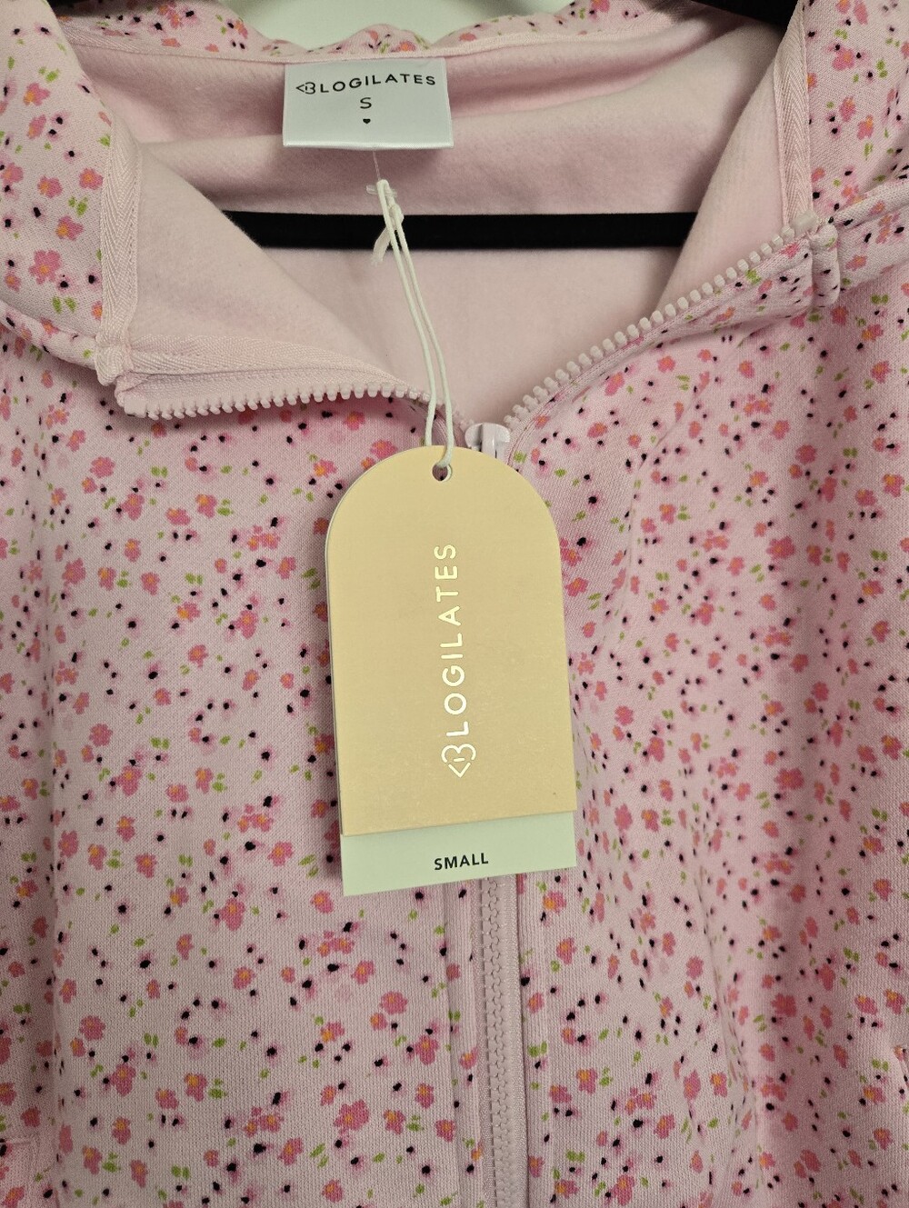 NWT Blogilates Women's Mommy & Me Marshmallow Full Zip Hooded Sweatshirt, Pink - Picture 7 of 8